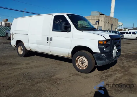 2010 Ford E-150 Commercial/Recreational z USA, uszkodzony, nr VIN 1FTNE1EW9ADA91774
